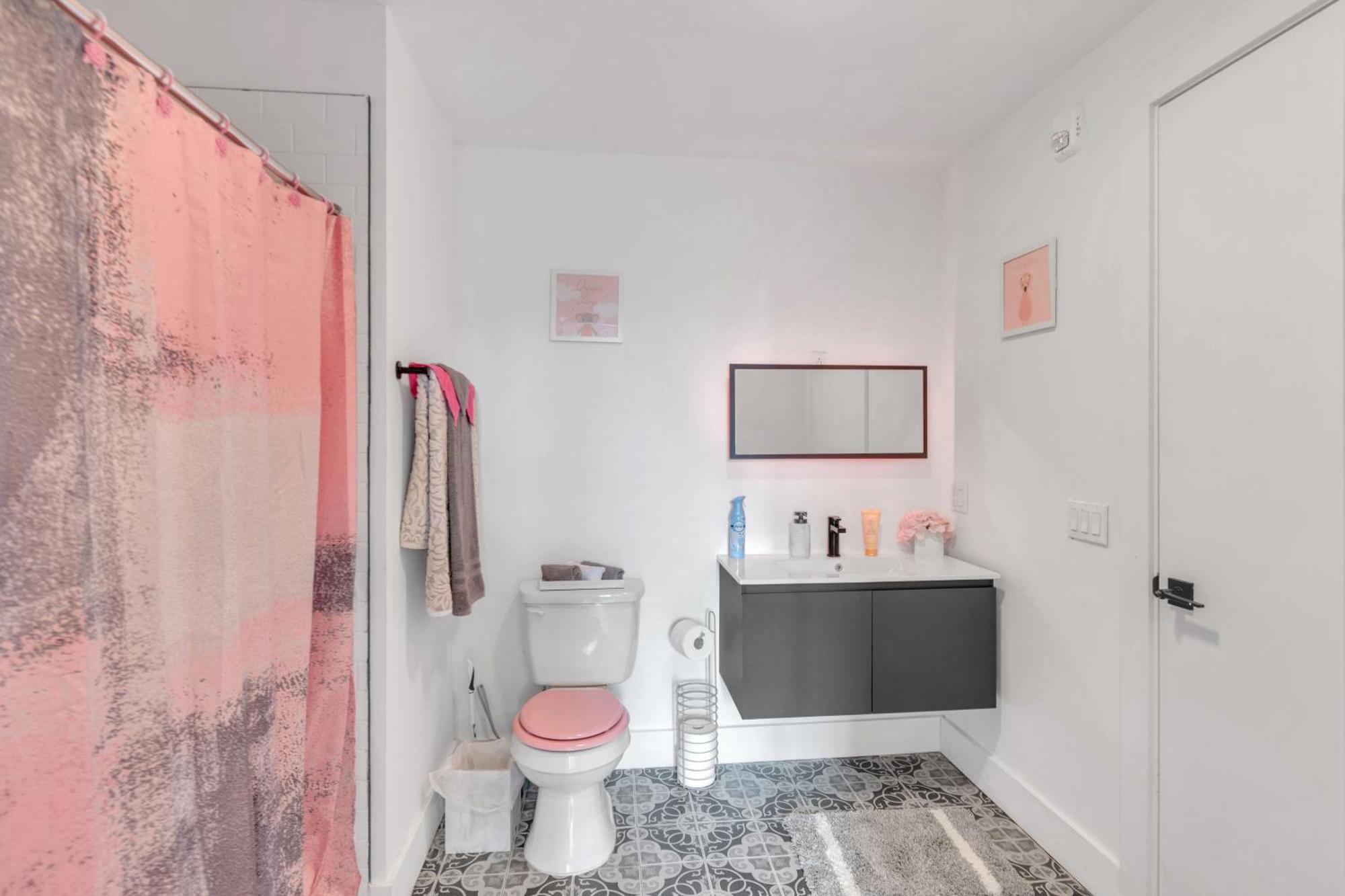 Pink Heaven Indoor Pool, Free Parking, Near Nyc Daire Elizabeth Dış mekan fotoğraf
